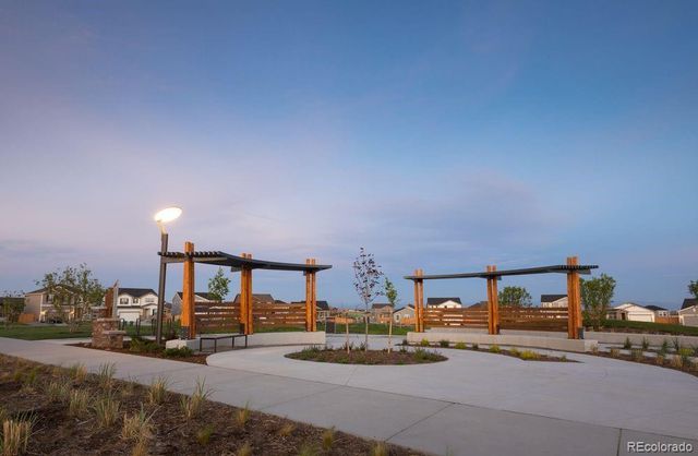28405 E 4th Avenue, Watkins, CO 80137