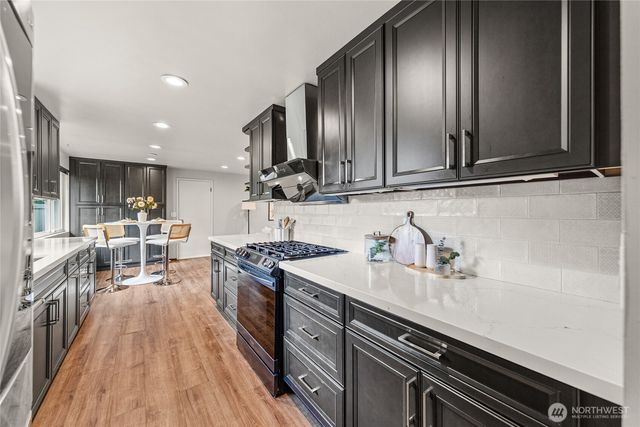 1208 172nd Avenue NE, Bellevue, WA 98008