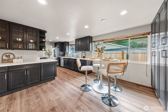 1208 172nd Avenue NE, Bellevue, WA 98008