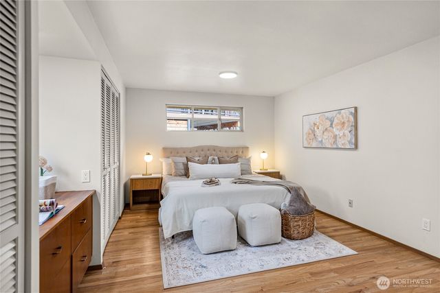 1208 172nd Avenue NE, Bellevue, WA 98008