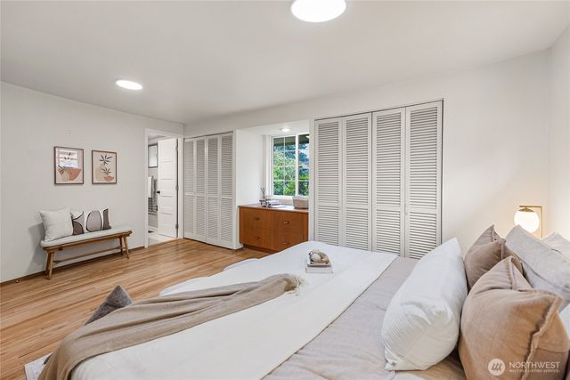 1208 172nd Avenue NE, Bellevue, WA 98008