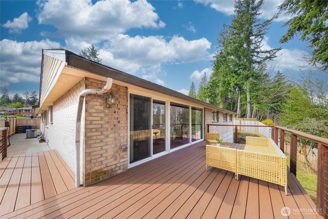 1208 172nd Avenue NE, Bellevue, WA 98008