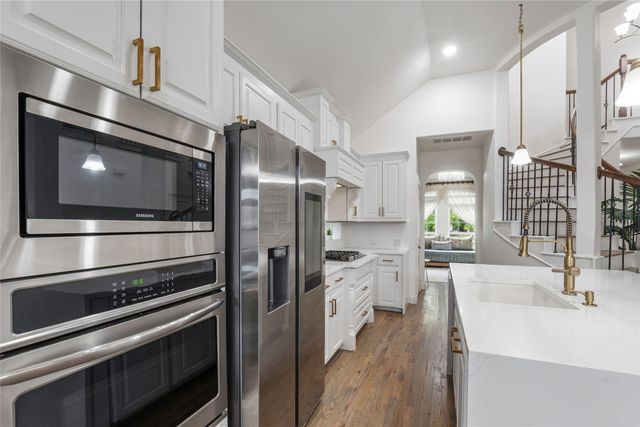 2461 Kingsgate Drive, Little Elm, TX 75068