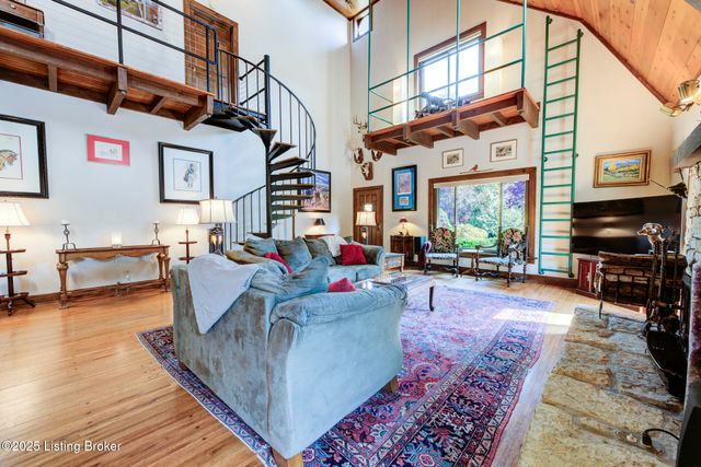 9400 Floydsburg Rd, Louisville, KY 40245