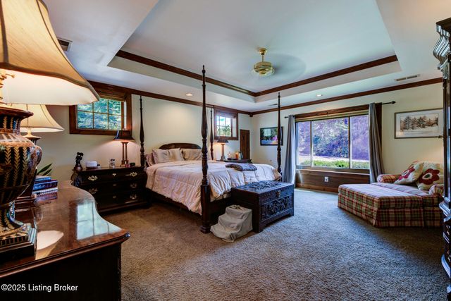 9400 Floydsburg Rd, Louisville, KY 40245