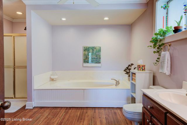 9400 Floydsburg Rd, Louisville, KY 40245