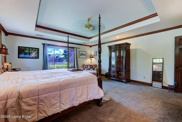 9400 Floydsburg Rd, Louisville, KY 40245