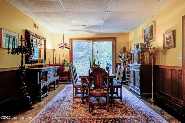 9400 Floydsburg Rd, Louisville, KY 40245