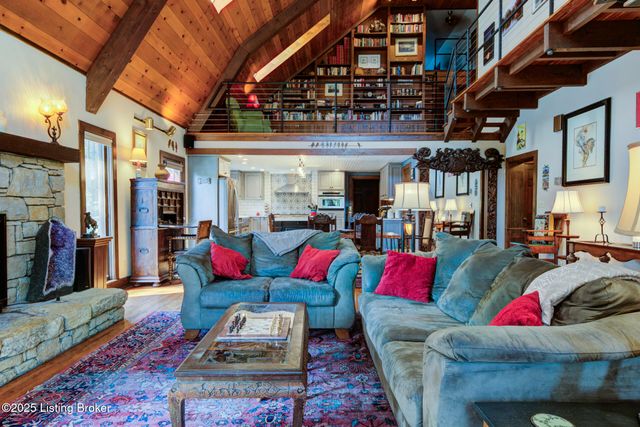 9400 Floydsburg Rd, Louisville, KY 40245