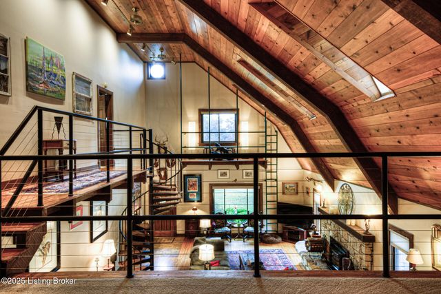 9400 Floydsburg Rd, Louisville, KY 40245