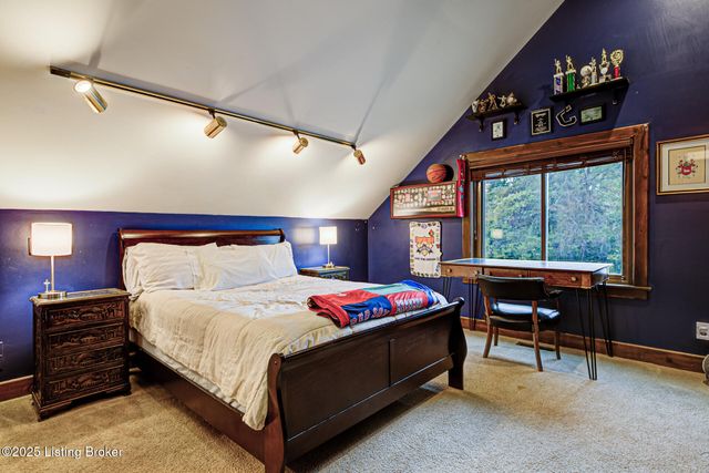 9400 Floydsburg Rd, Louisville, KY 40245