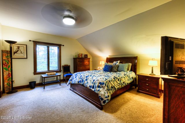 9400 Floydsburg Rd, Louisville, KY 40245