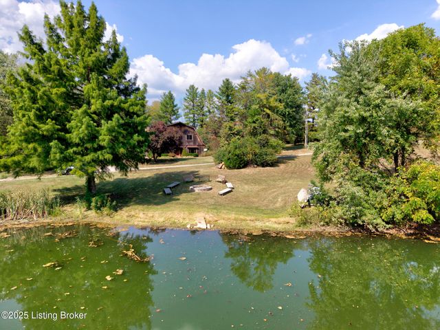 9400 Floydsburg Rd, Louisville, KY 40245