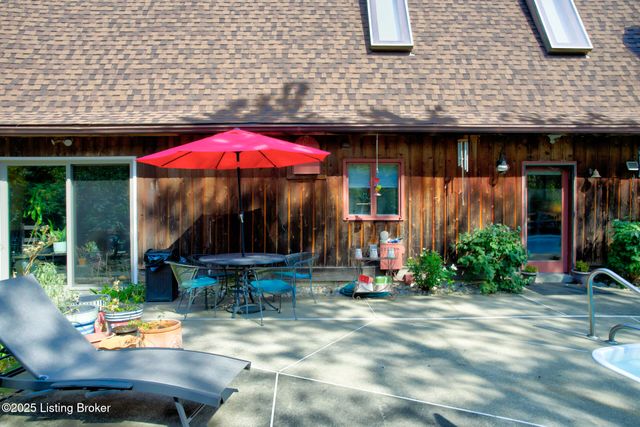 9400 Floydsburg Rd, Louisville, KY 40245