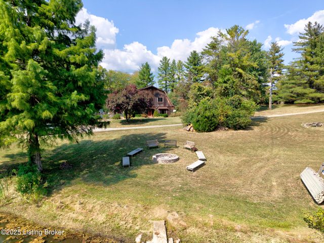 9400 Floydsburg Rd, Louisville, KY 40245