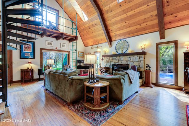 9400 Floydsburg Rd, Louisville, KY 40245