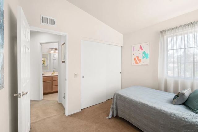2062 Susan Ct, Escondido, CA 92026