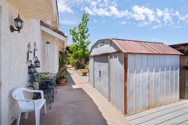 2062 Susan Ct, Escondido, CA 92026