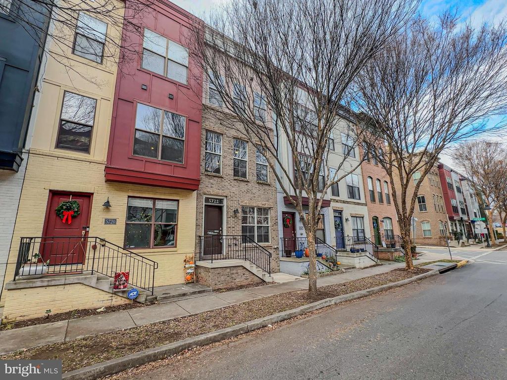 5722 45TH AVE, Hyattsville, MD 20781