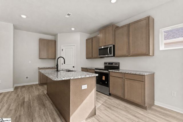 16 Torwood Street, Fountain Inn, SC 29644
