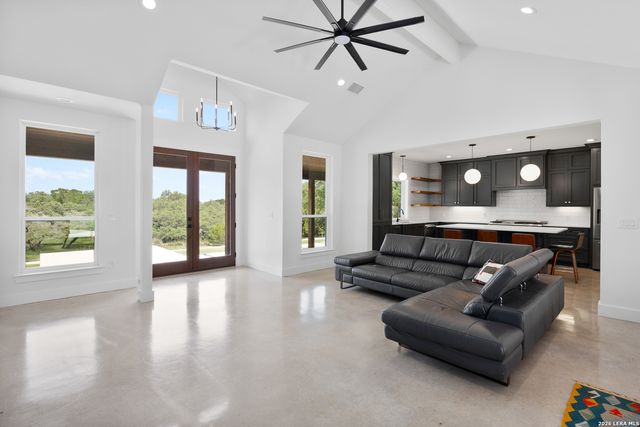 368D Fm 1376, Boerne, TX 78006