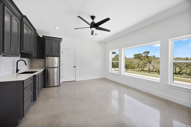 368D Fm 1376, Boerne, TX 78006