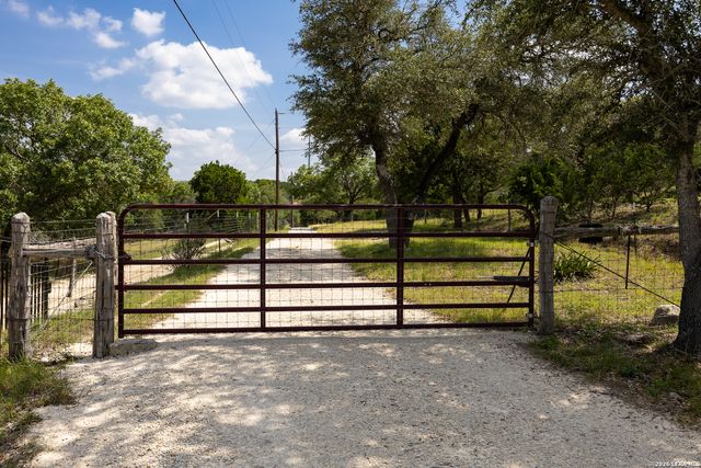 368D Fm 1376, Boerne, TX 78006
