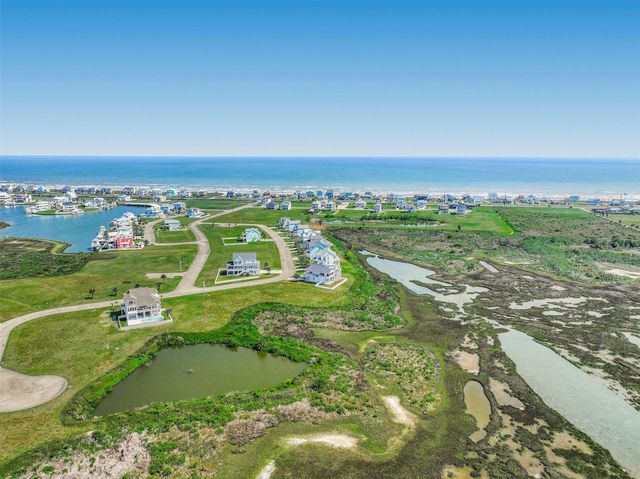 3906 Curlew Drive, Galveston, TX 77554