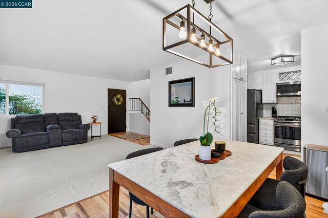 801 Orion 7, Hercules, CA 94547