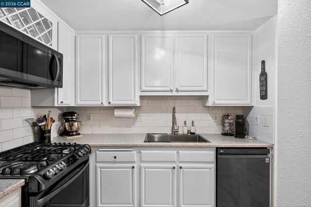 801 Orion 7, Hercules, CA 94547