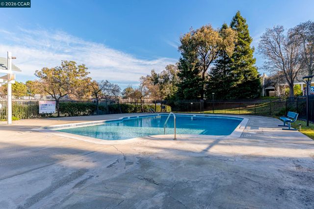 801 Orion 7, Hercules, CA 94547