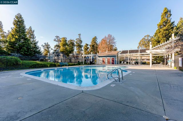 801 Orion 7, Hercules, CA 94547