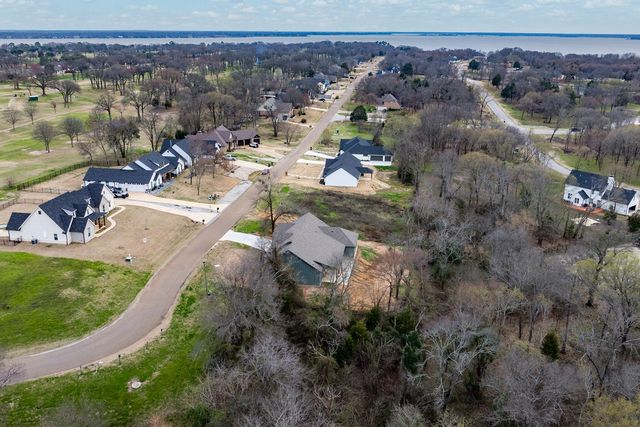 202 Splitrail Drive, Mabank, TX 75143