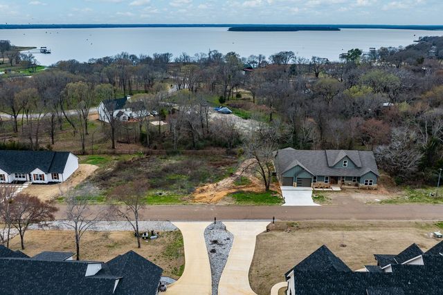 202 Splitrail Drive, Mabank, TX 75143
