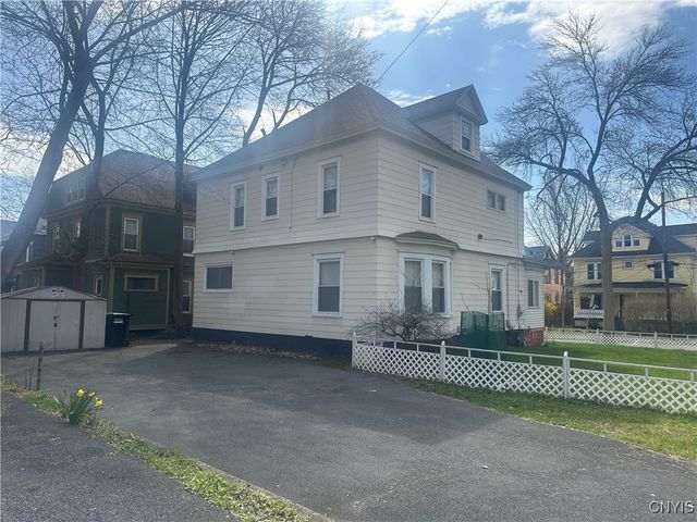 101 Avondale Place, Syracuse, NY 13210