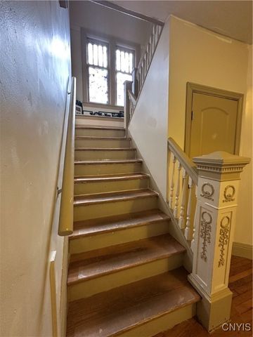 101 Avondale Place, Syracuse, NY 13210
