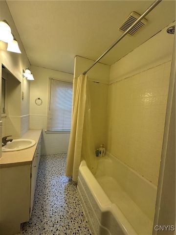 101 Avondale Place, Syracuse, NY 13210