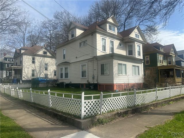 101 Avondale Place, Syracuse, NY 13210