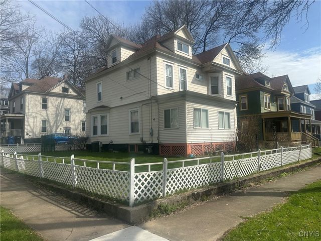 101 Avondale Place, Syracuse, NY 13210