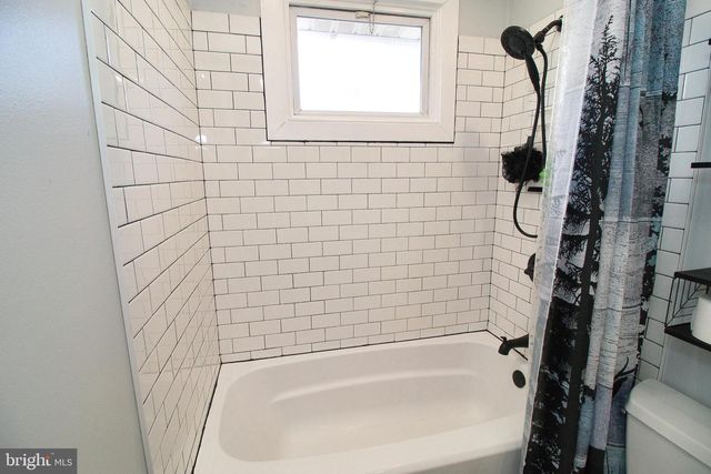 30 LINDY LN, Boyertown, PA 19512