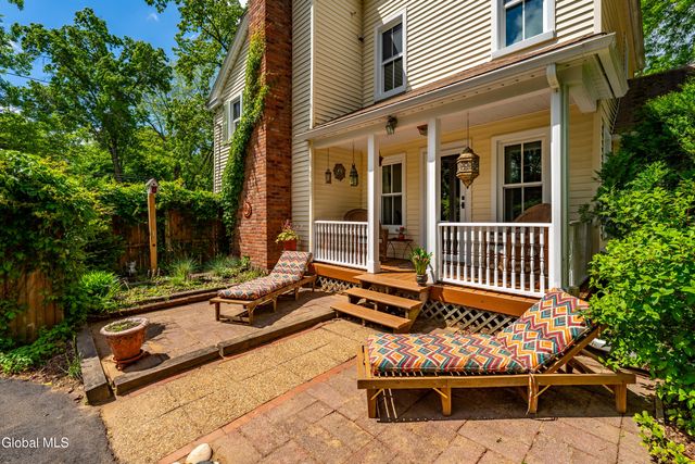 201 Kenwood Avenue, Bethlehem, NY 12054