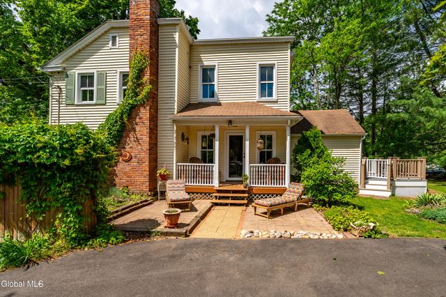 201 Kenwood Avenue, Bethlehem, NY 12054