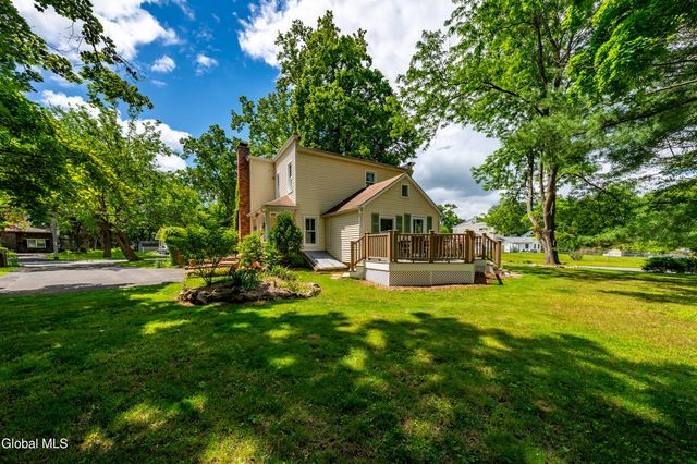201 Kenwood Avenue, Bethlehem, NY 12054