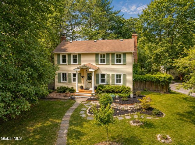 201 Kenwood Avenue, Bethlehem, NY 12054