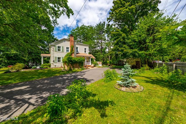 201 Kenwood Avenue, Bethlehem, NY 12054