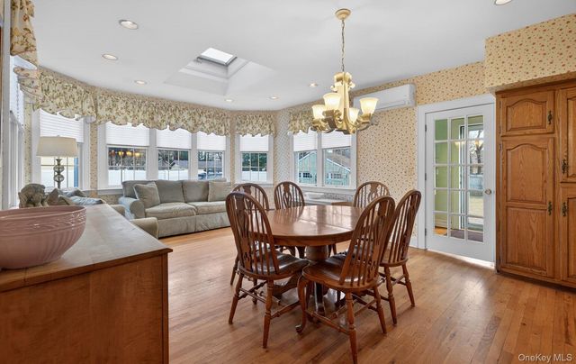 1174 5th Avenue, East Northport, NY 11731