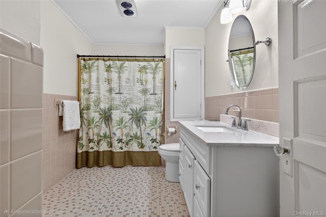 1174 5th Avenue, East Northport, NY 11731