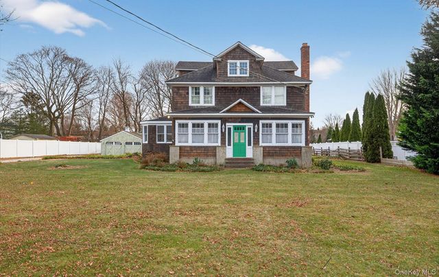 1174 5th Avenue, East Northport, NY 11731