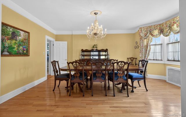 1174 5th Avenue, East Northport, NY 11731