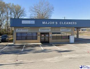 100 EAST CALHOUN STREET, Dillon, SC 29536